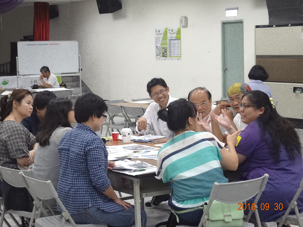 工作坊前的桌長會議